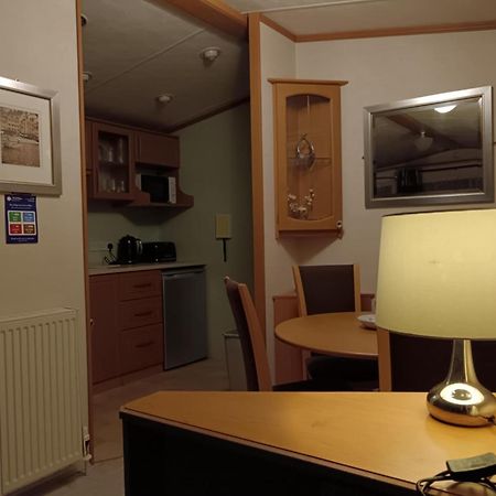 Lovely 3 Bedroom 8 Berth Caravan In Rhyl Eksteriør billede